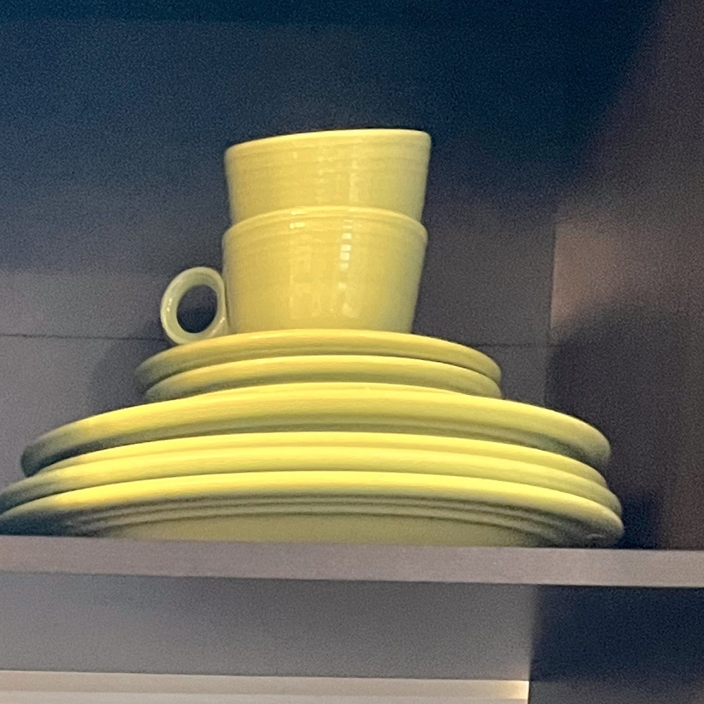 Fiesta 1950s Chartreuse Ceramic Dinnerware Set- 9 pieces